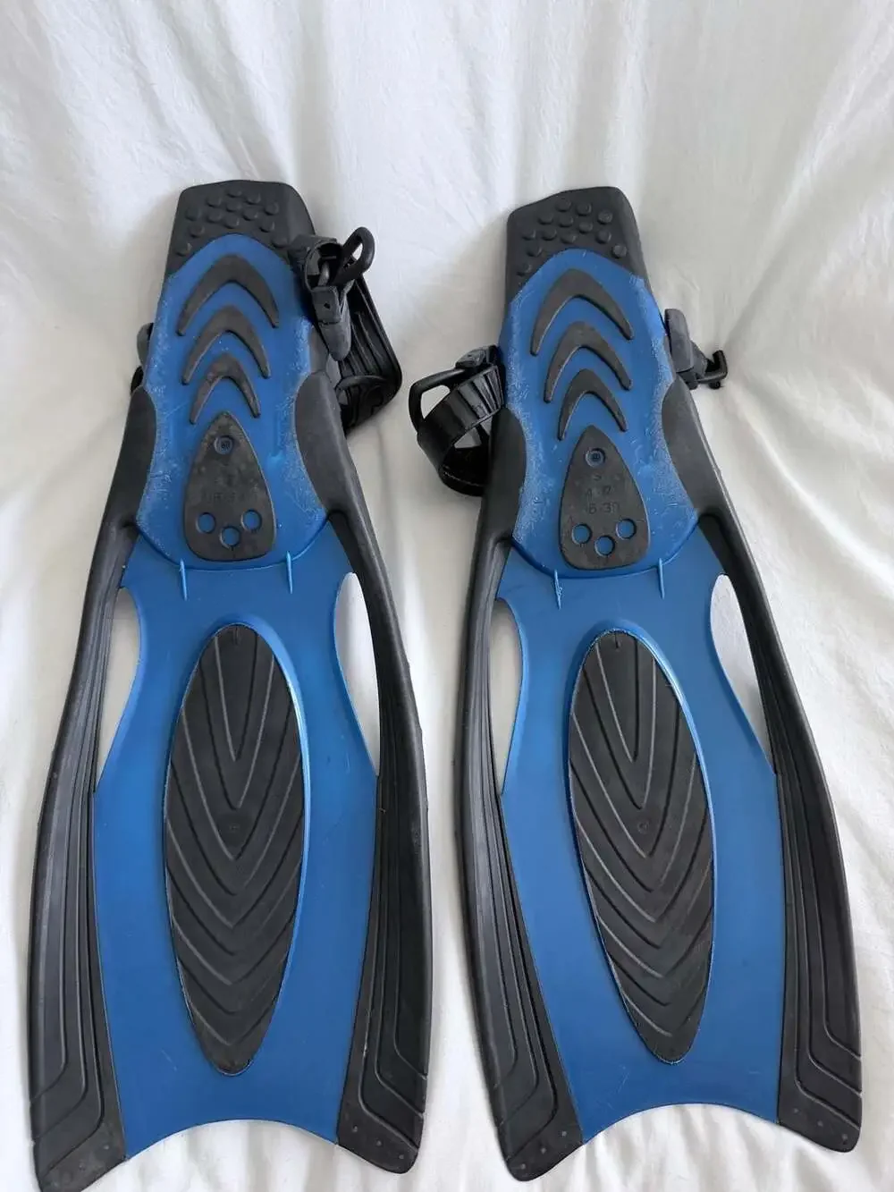 U.S. Divers Jr Pro Blue and Black Snorkeling Swim Fins with Mesh Bag